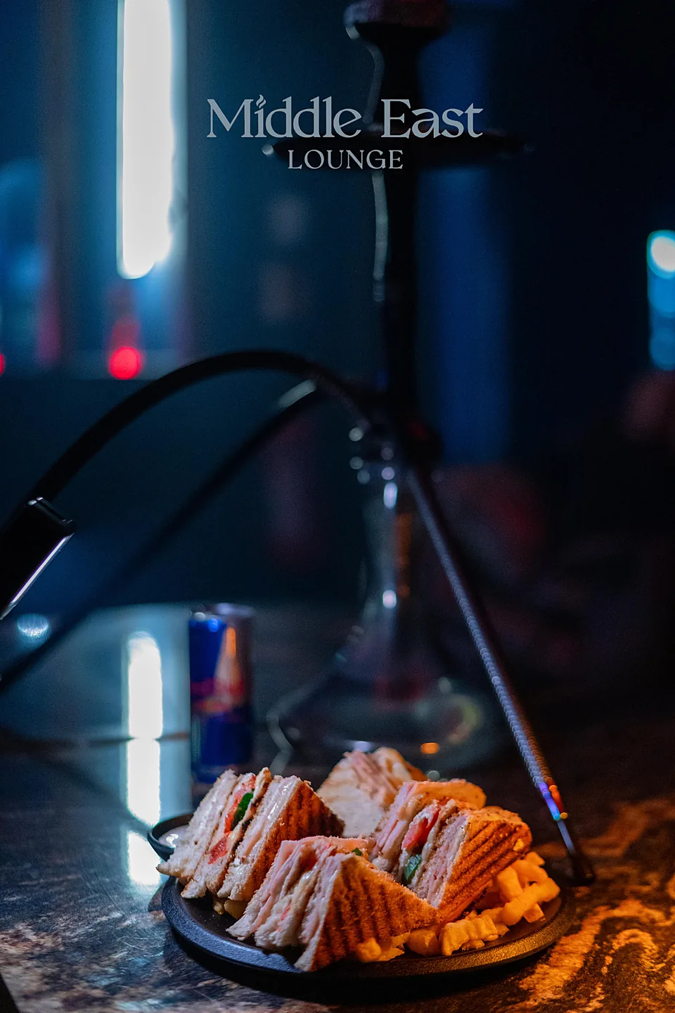 Middle East Club Sandwich mit Pommes